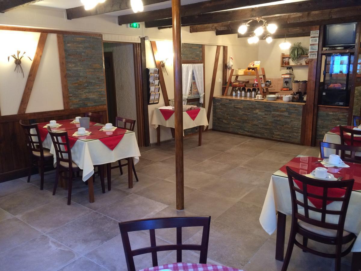 德斯洛伊斯城堡酒店 埃圭斯海姆 外观 照片